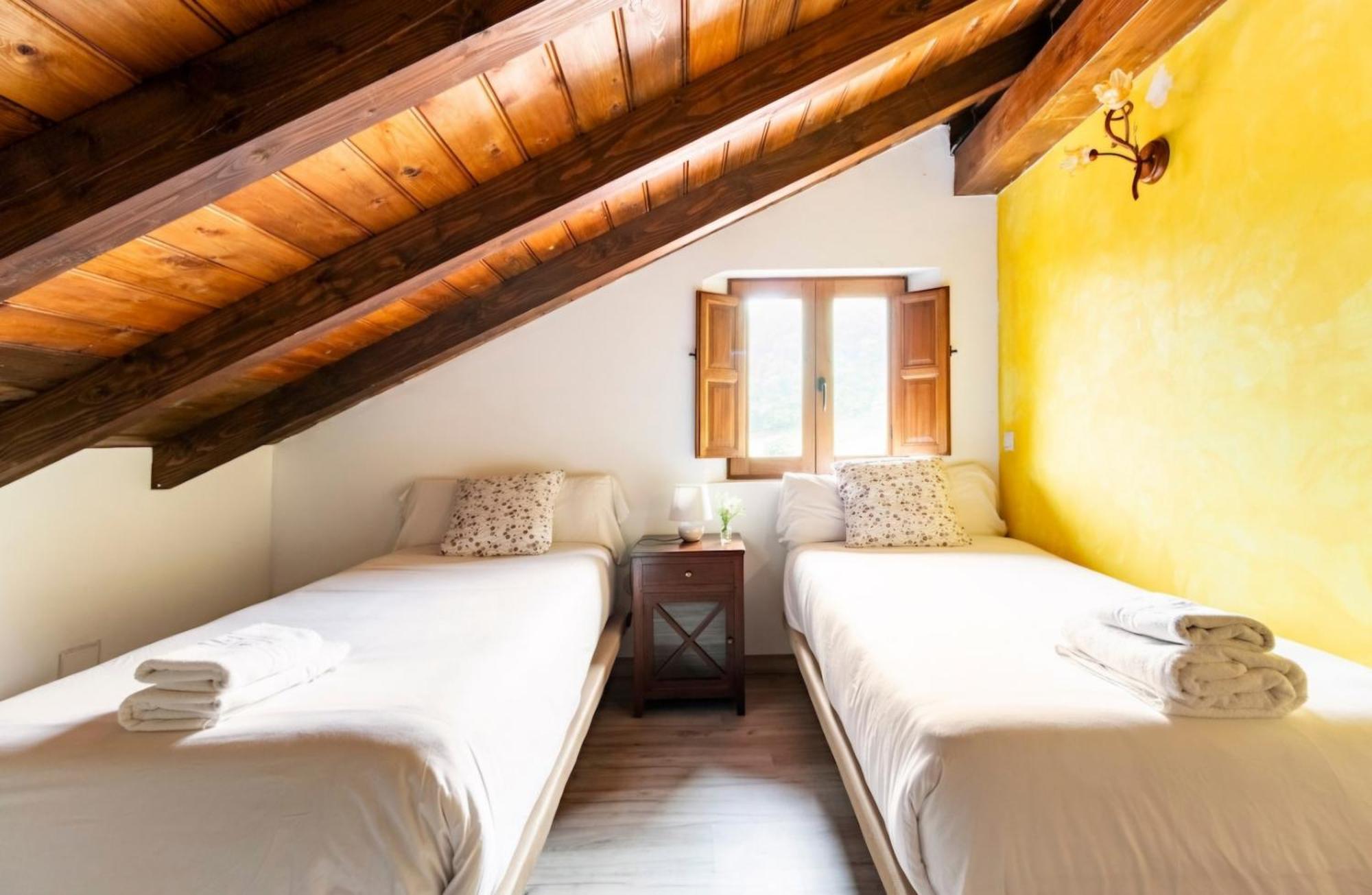 Casa De Pueblo Las Golondrinas De Luena San Miguel de Luena 외부 사진