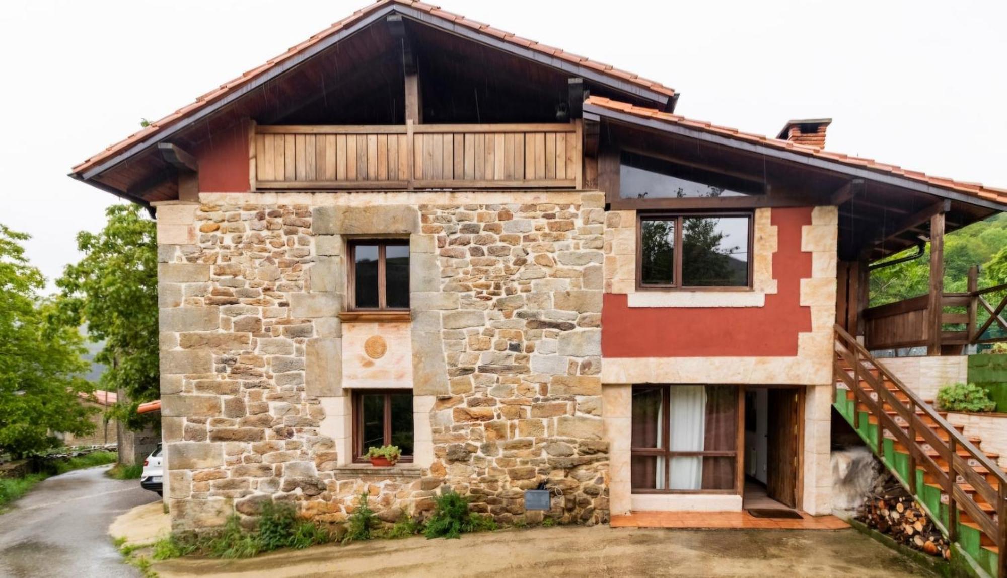 Casa De Pueblo Las Golondrinas De Luena San Miguel de Luena 외부 사진