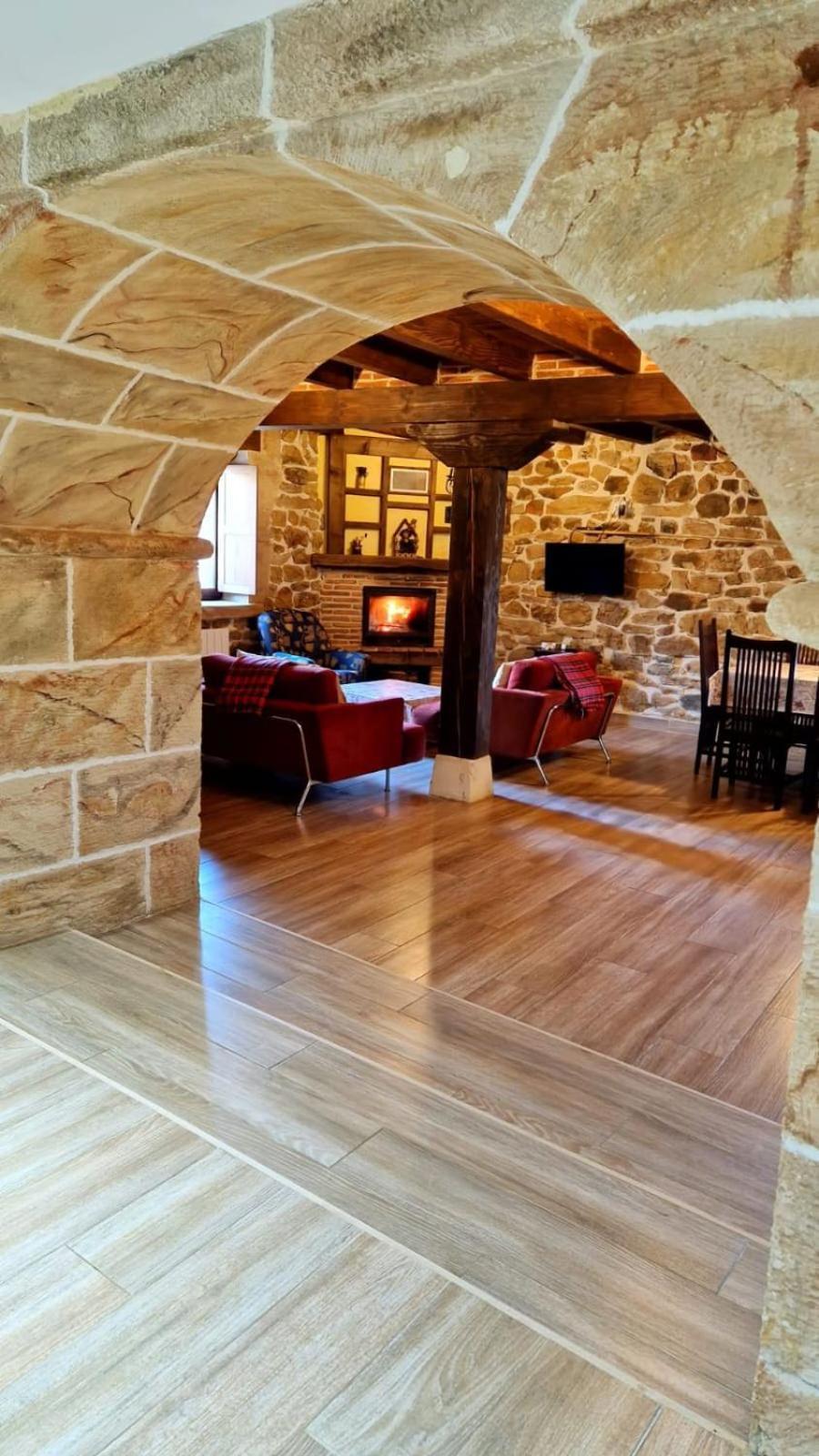 Casa De Pueblo Las Golondrinas De Luena San Miguel de Luena 외부 사진
